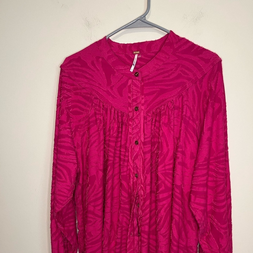 Free People Can't Stop Dreaming Button
Down Tunic - Medium (Runs Large) - Picture 4 of 11